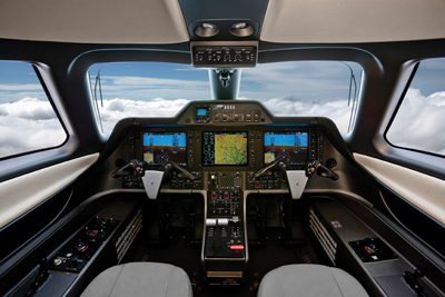 p16_phenom100_cockpit